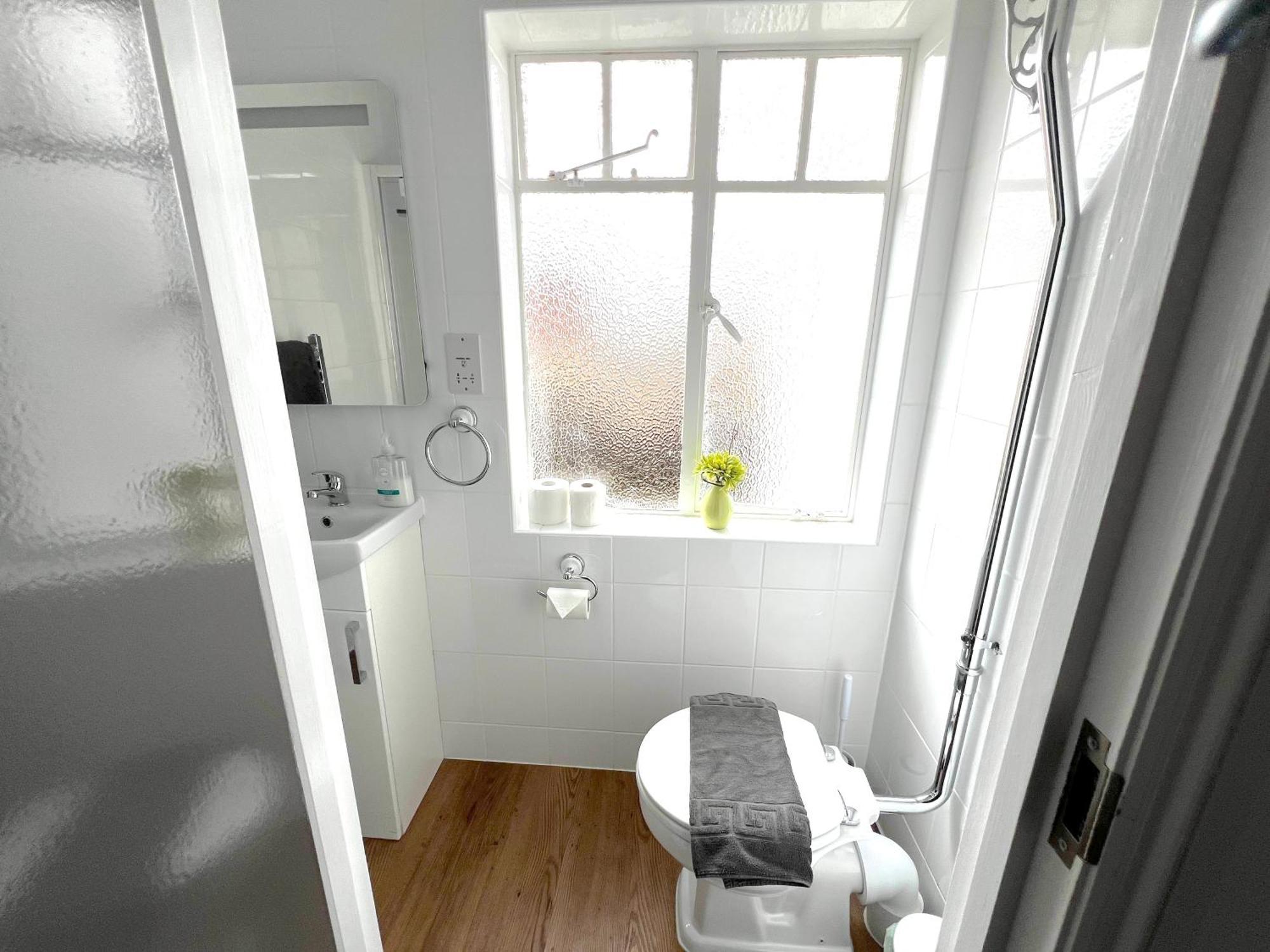 Large Family-Friendly 2Bd Glastonbury Retreat, Sleeps 5 Eksteriør bilde